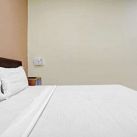 Hotel O Nova Rooms Сурат Екстериор снимка